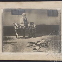 Antonín Dvořák s holuby na Vysoké u Příbramě