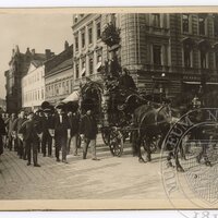 Pohřební průvod Antonína Dvořáka - pohřební vůz